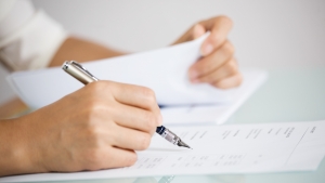 How to Write a 30-60-90 Day Plan That Impresses Hiring Managers